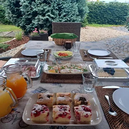 Ubytovani V Soukromi Na Sadove 906 - Valtice Exterior foto