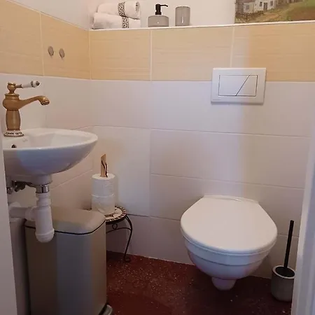 Ubytovani V Soukromi Na Sadove 906 - Valtice Exterior foto