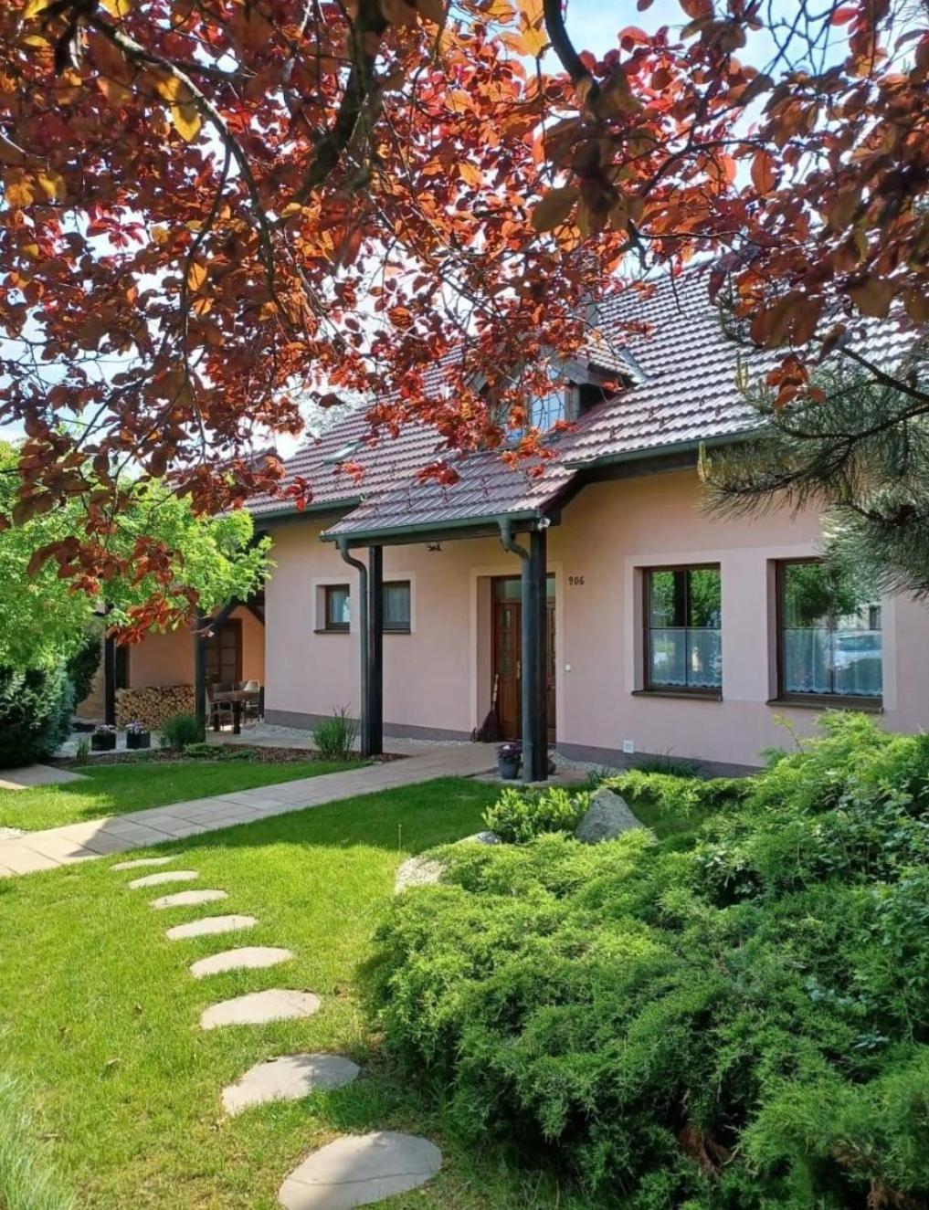 V Soukromi Na Sadove 906 -